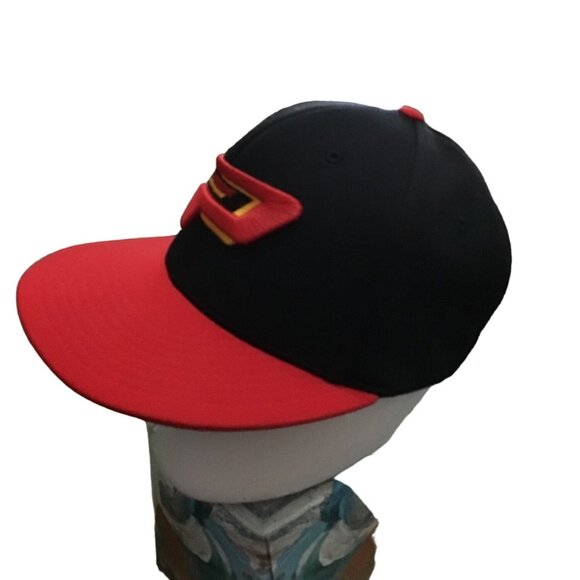 FOOTBALL PARACLETE HIGH SCHOOL SPIRITS MEN FLEXFIT S/M RED/BLACK HAT Pittsburgh - Picture 2 of 6